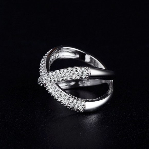 💞 X Shape Cross Micro Pave CZ Crystal Infinity Rings for Women, PD432 - Picture 3 of 6